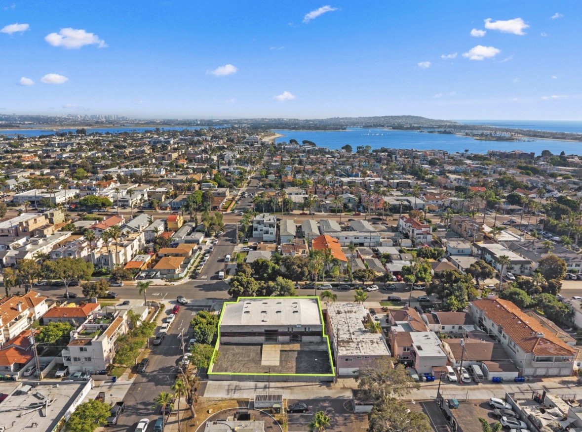 Aerial, looking toward Mission Bay